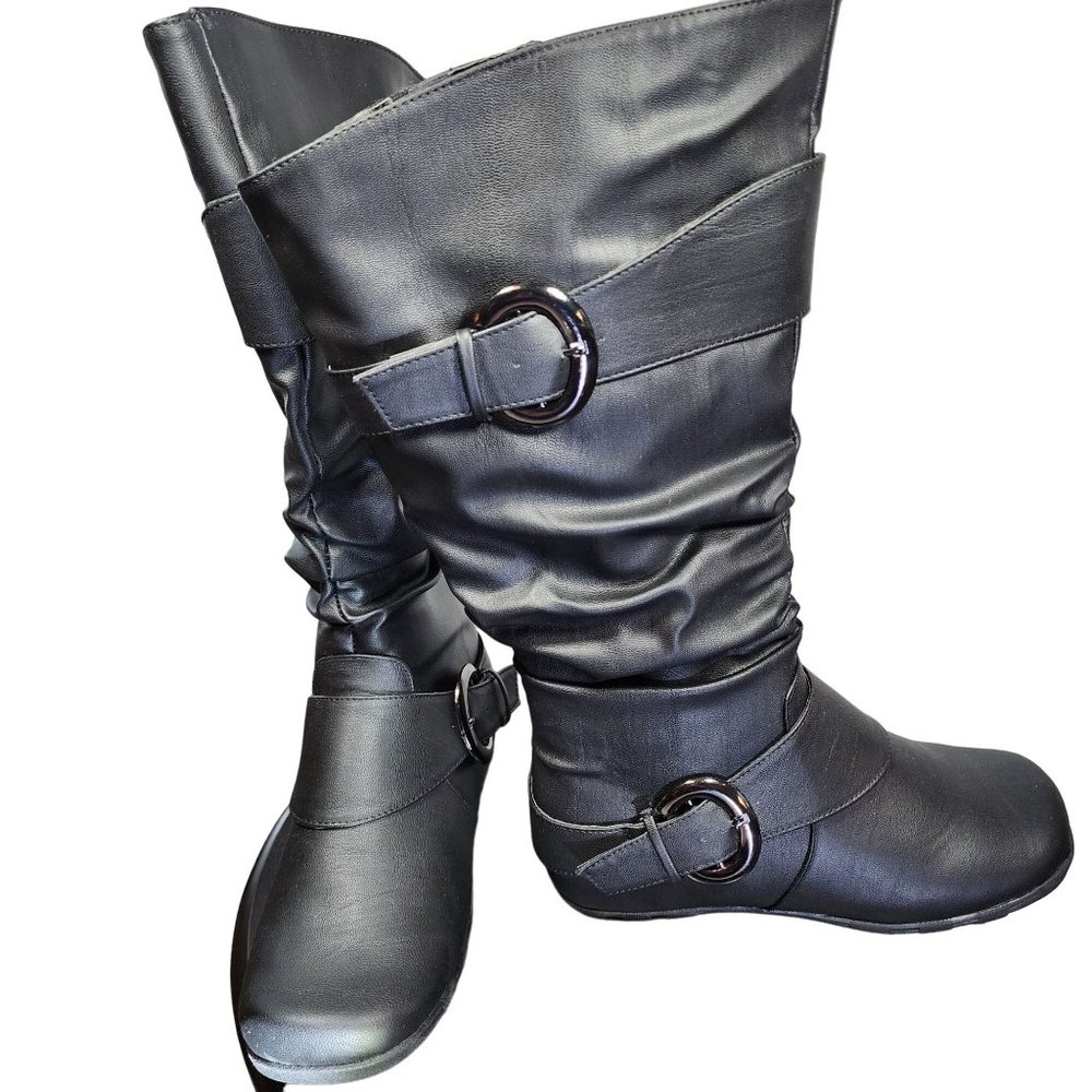 Black Slouchy Wide Calf Riding Boots. Size 8 1/2.